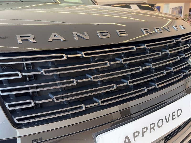 2023 (23) LAND ROVER RANGE ROVER 3.0 D300 SE 4dr Auto 5396206