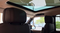 2023 (23) LAND ROVER RANGE ROVER 3.0 D300 SE 4dr Auto 5396182