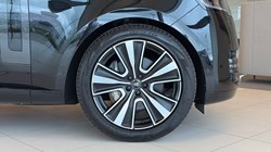 2023 (23) LAND ROVER RANGE ROVER 3.0 D300 SE 4dr Auto 5396169