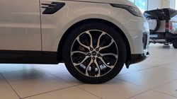 2021 (21) LAND ROVER RANGE ROVER SPORT 3.0 D300 HSE Silver 5dr Auto 5412001