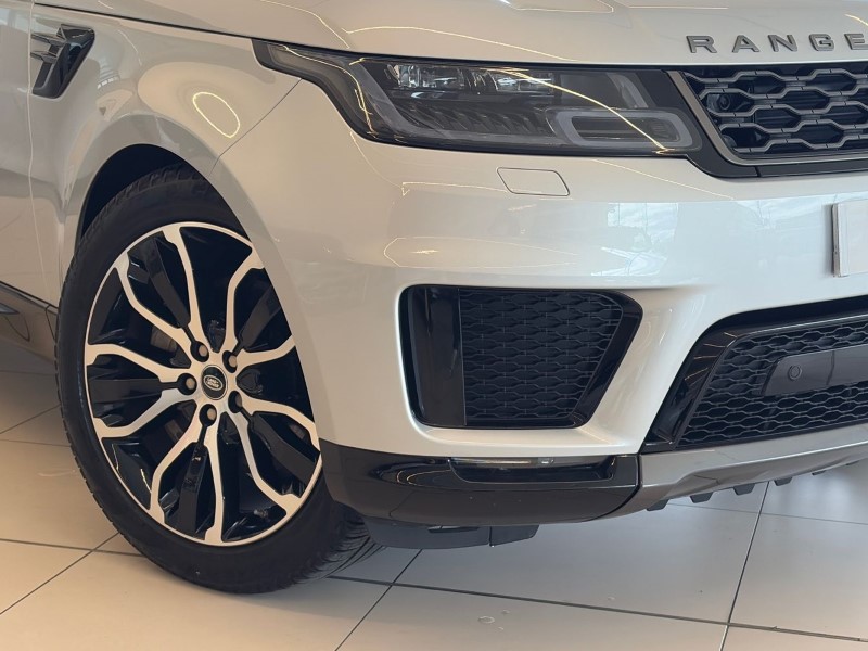 2021 (21) LAND ROVER RANGE ROVER SPORT 3.0 D300 HSE Silver 5dr Auto 5412037