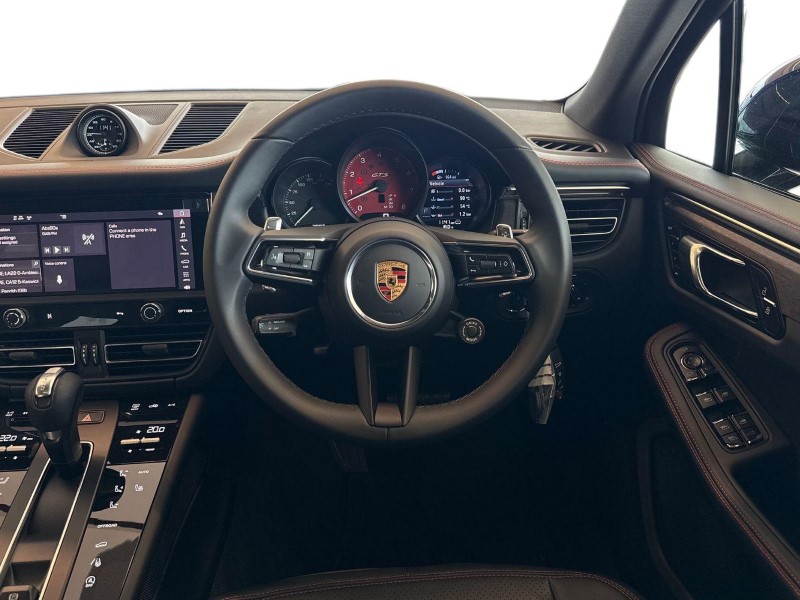 2025 (75) PORSCHE MACAN GTS 5dr PDK 5463916