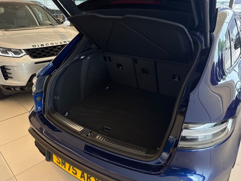 2025 (75) PORSCHE MACAN GTS 5dr PDK 5463940