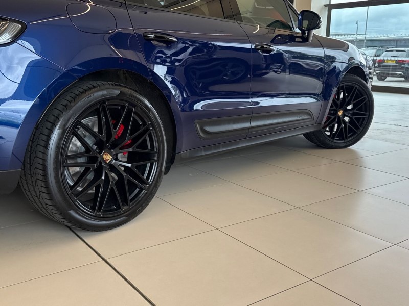 2025 (75) PORSCHE MACAN GTS 5dr PDK 5463949