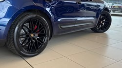 2025 (75) PORSCHE MACAN GTS 5dr PDK 5463949
