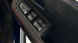 2025 (75) PORSCHE MACAN GTS 5dr PDK 5463924