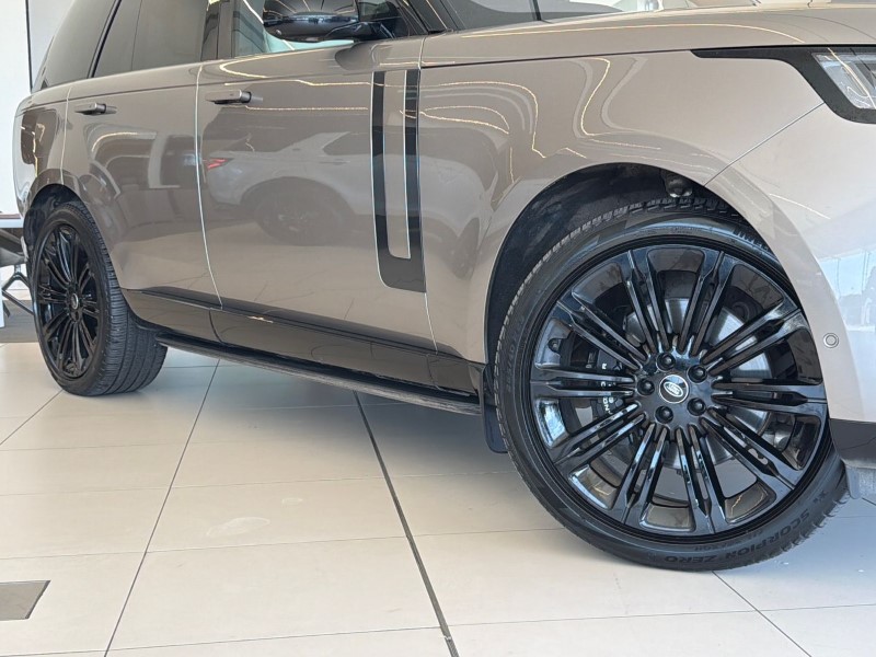 2023 (23) LAND ROVER RANGE ROVER 3.0 D350 First Edition 4dr Auto 5439790