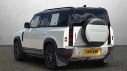 2022 (71) LAND ROVER DEFENDER 3.0 D250 S 110 5dr Auto 5401640