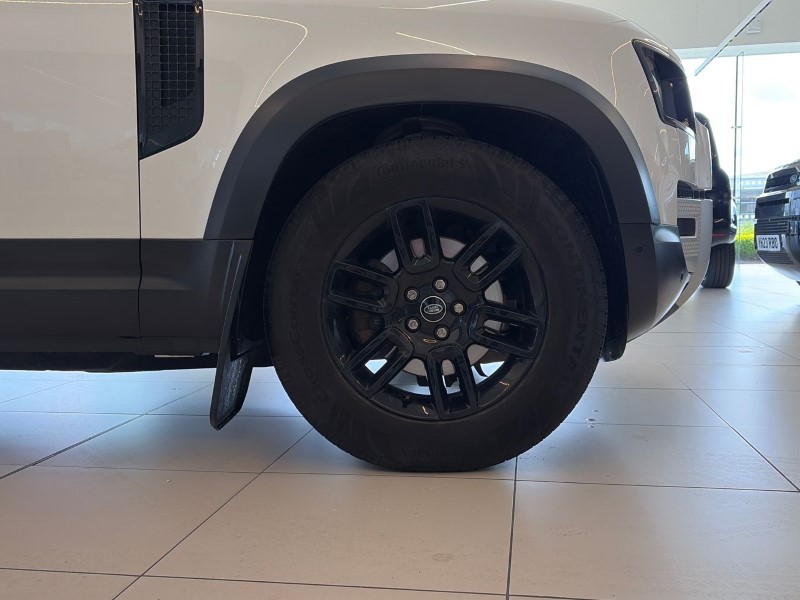 2022 (71) LAND ROVER DEFENDER 3.0 D250 S 110 5dr Auto 5401646