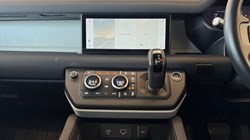 2022 (71) LAND ROVER DEFENDER 3.0 D250 S 110 5dr Auto 5401652