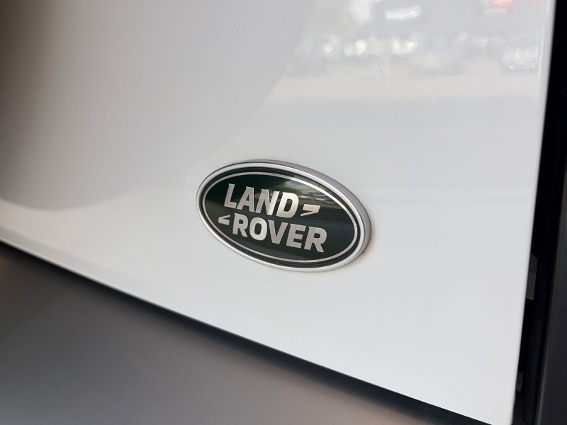 2022 (71) LAND ROVER DEFENDER 3.0 D250 S 110 5dr Auto 5401681