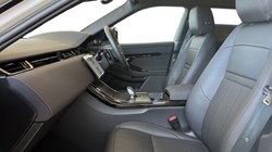 2025 (74) LAND ROVER RANGE ROVER EVOQUE 2.0 D200 Dynamic SE 5dr Auto 5407675