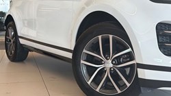2025 (74) LAND ROVER RANGE ROVER EVOQUE 2.0 D200 Dynamic SE 5dr Auto 5407714