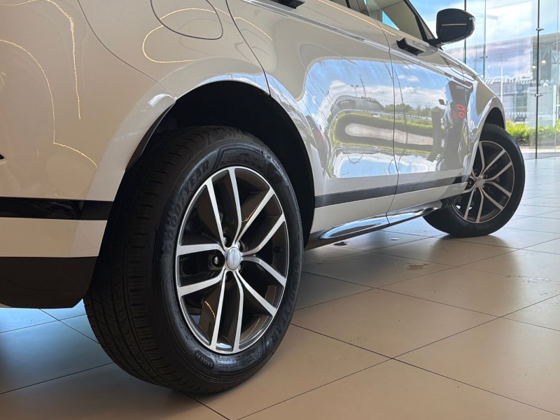 2025 (74) LAND ROVER RANGE ROVER EVOQUE 2.0 D200 Dynamic SE 5dr Auto 5407718