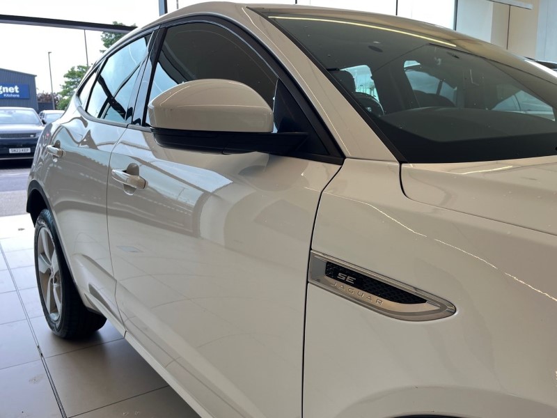 2018 (68) JAGUAR E-PACE 2.0 R-Dynamic SE 5dr Auto 5454638