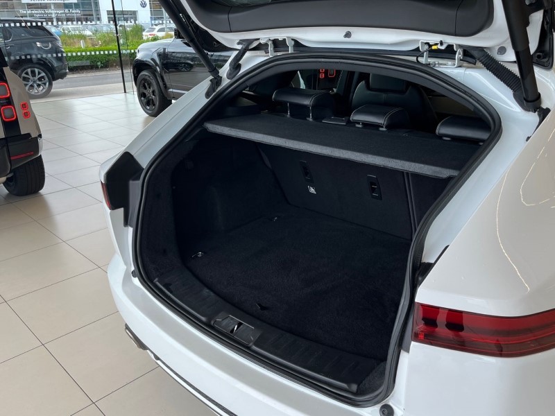 2018 (68) JAGUAR E-PACE 2.0 R-Dynamic SE 5dr Auto 5454627