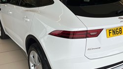 2018 (68) JAGUAR E-PACE 2.0 R-Dynamic SE 5dr Auto 5454635