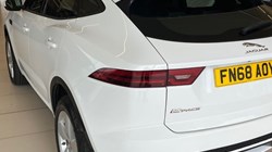 2018 (68) JAGUAR E-PACE 2.0 R-Dynamic SE 5dr Auto 5454608