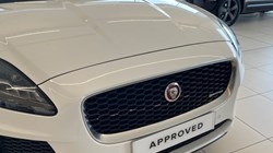 2018 (68) JAGUAR E-PACE 2.0 R-Dynamic SE 5dr Auto 5454631