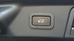 2022 (22) LAND ROVER RANGE ROVER VELAR 2.0 D200 R-Dynamic S 5dr Auto 5441598