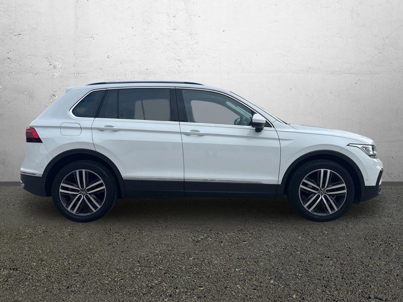 2021 (21) VOLKSWAGEN TIGUAN 1.5 TSI 150 Elegance 5dr DSG 5469282