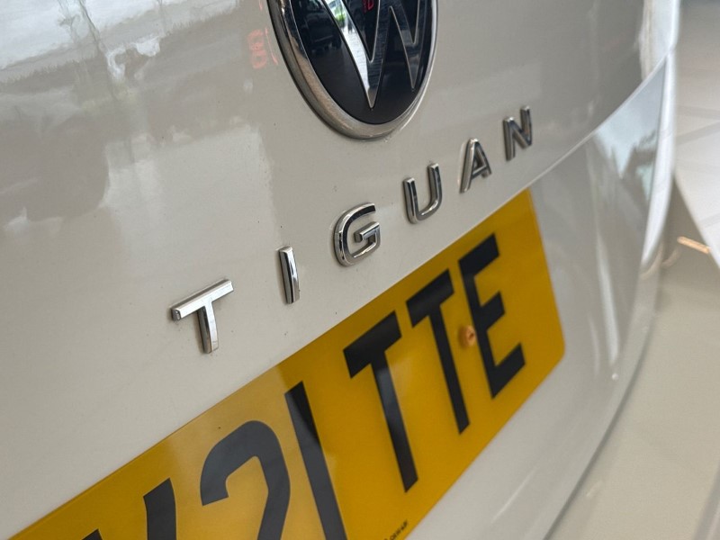 2021 (21) VOLKSWAGEN TIGUAN 1.5 TSI 150 Elegance 5dr DSG 5469321