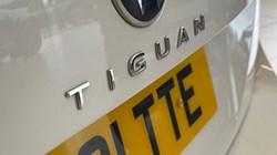 2021 (21) VOLKSWAGEN TIGUAN 1.5 TSI 150 Elegance 5dr DSG 5469321
