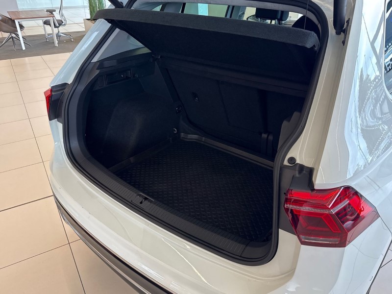 2021 (21) VOLKSWAGEN TIGUAN 1.5 TSI 150 Elegance 5dr DSG 5469314