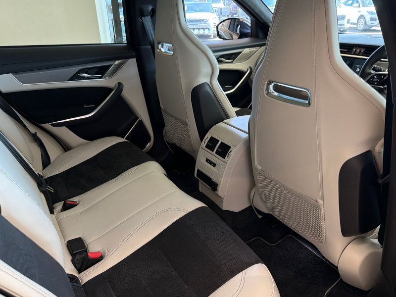 2023 (23) JAGUAR F-PACE 5.0 V8 550 SVR 5dr Auto AWD [Panoramic roof] 5439852