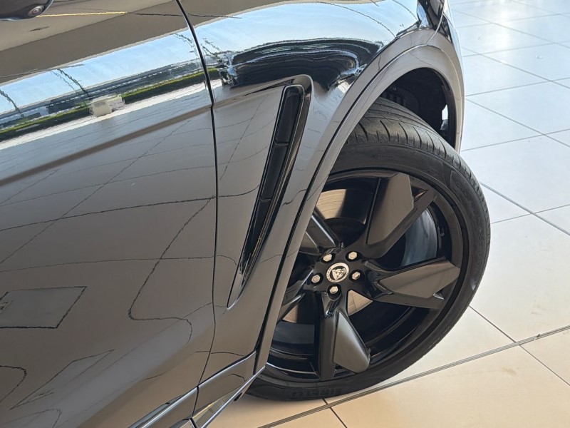 2023 (23) JAGUAR F-PACE 5.0 V8 550 SVR 5dr Auto AWD [Panoramic roof] 5439848