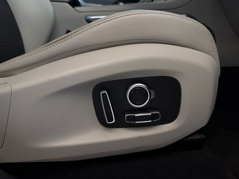 2023 (23) JAGUAR F-PACE 5.0 V8 550 SVR 5dr Auto AWD [Panoramic roof] 5439824