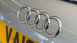 2018 (18) AUDI TT 2.0 TDI Quattro Black Edition 2dr S Tronic 5464267