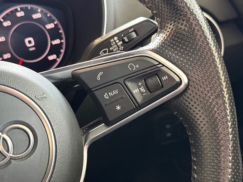 2018 (18) AUDI TT 2.0 TDI Quattro Black Edition 2dr S Tronic 5464254
