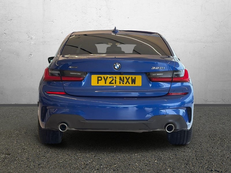 2021 (21) BMW 3 SERIES 320i xDrive M Sport 4dr Step Auto 5498789