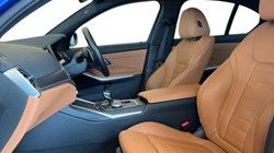 2021 (21) BMW 3 SERIES 320i xDrive M Sport 4dr Step Auto 5498786