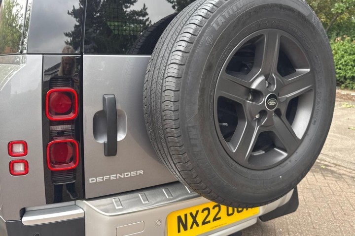 2022 (22) LAND ROVER COMMERCIAL DEFENDER 3.0 D250 Hard Top Auto 5607698