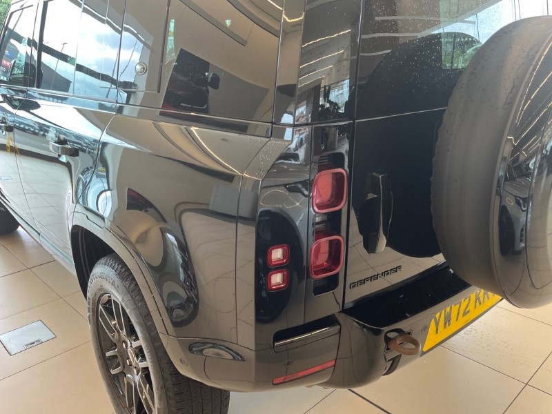 2022 (72) LAND ROVER DEFENDER 3.0 D250 X-Dynamic S 110 5dr Auto 5457330