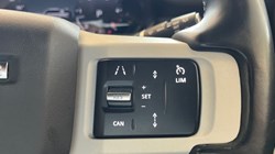 2022 (72) LAND ROVER DEFENDER 3.0 D250 X-Dynamic S 110 5dr Auto 5457339