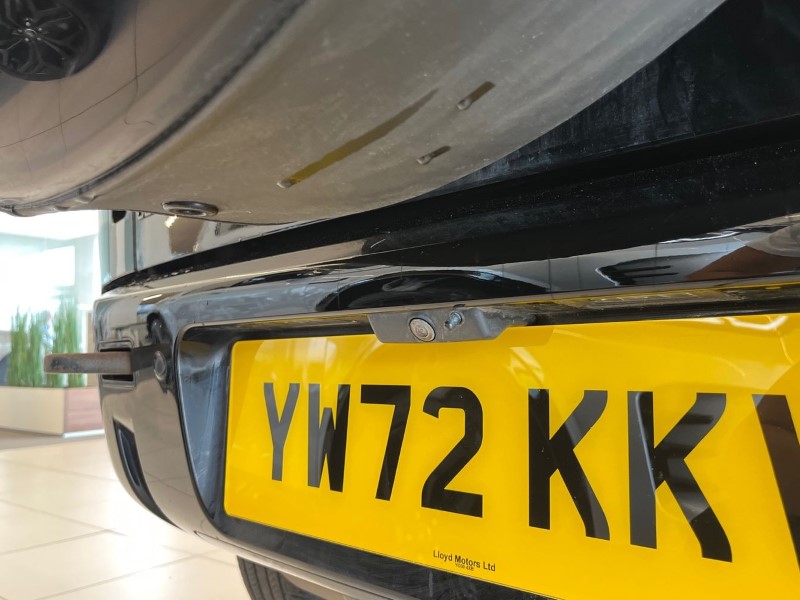 2022 (72) LAND ROVER DEFENDER 3.0 D250 X-Dynamic S 110 5dr Auto 5457353