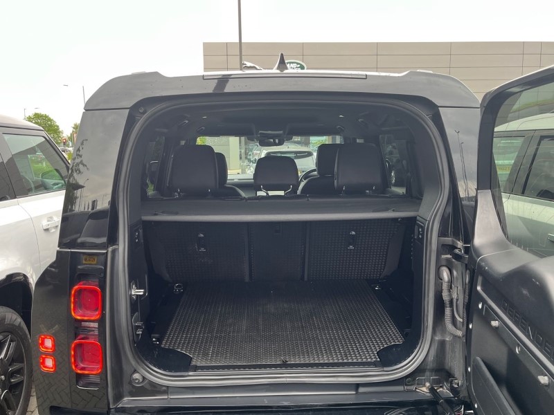 2022 (72) LAND ROVER DEFENDER 3.0 D250 X-Dynamic S 110 5dr Auto 5457321