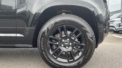 2022 (72) LAND ROVER DEFENDER 3.0 D250 X-Dynamic S 110 5dr Auto 5457319