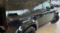 2022 (72) LAND ROVER DEFENDER 3.0 D250 X-Dynamic S 110 5dr Auto 5457363