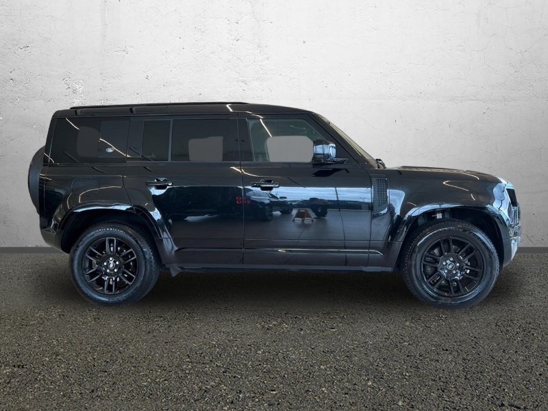 2022 (72) LAND ROVER DEFENDER 3.0 D250 X-Dynamic S 110 5dr Auto 5457316