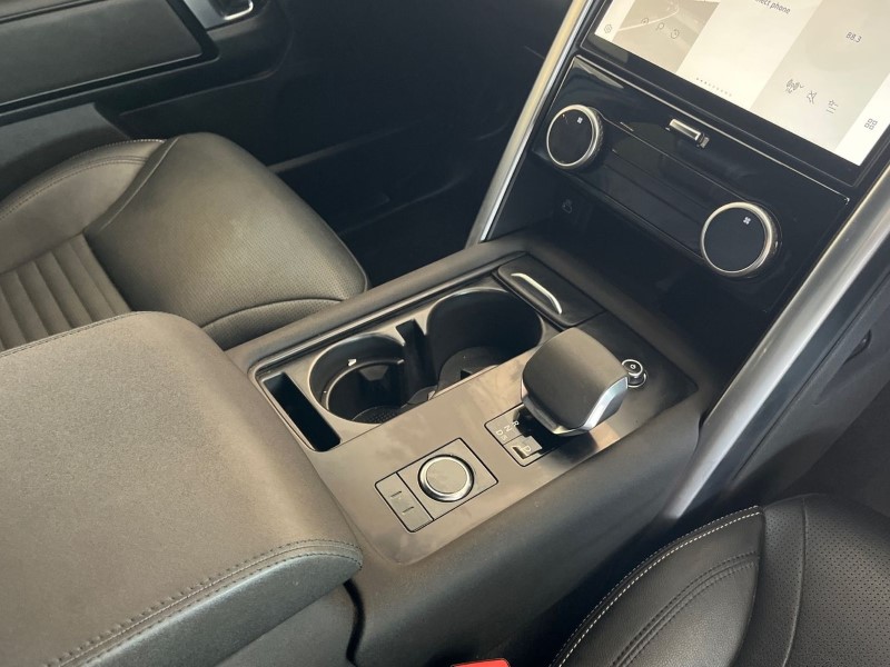 2023 (23) LAND ROVER DISCOVERY 3.0 D300 S 5dr Auto 5455274