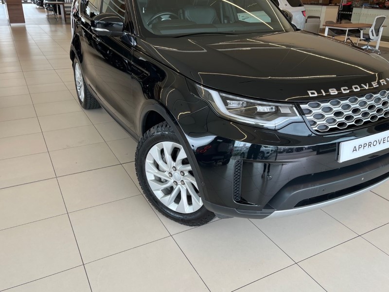 2023 (23) LAND ROVER DISCOVERY 3.0 D300 S 5dr Auto 5455304