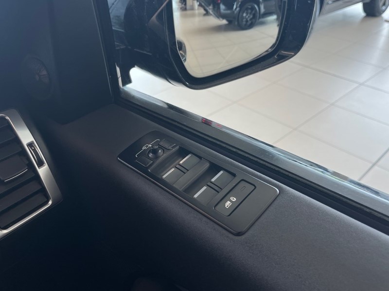 2023 (23) LAND ROVER DISCOVERY 3.0 D300 S 5dr Auto 5455284