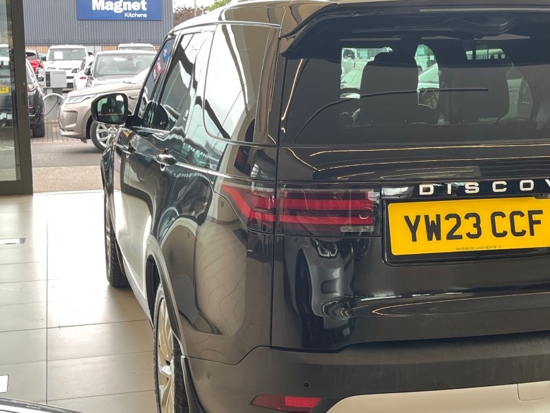 2023 (23) LAND ROVER DISCOVERY 3.0 D300 S 5dr Auto 5455309