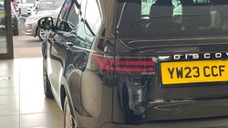 2023 (23) LAND ROVER DISCOVERY 3.0 D300 S 5dr Auto 5455309