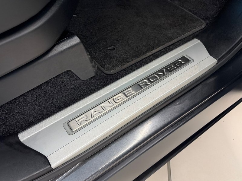 2021 (21) LAND ROVER RANGE ROVER 3.0 D300 Westminster Black 4dr Auto 5511834