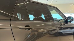 2021 (21) LAND ROVER RANGE ROVER 3.0 D300 Westminster Black 4dr Auto 5511847